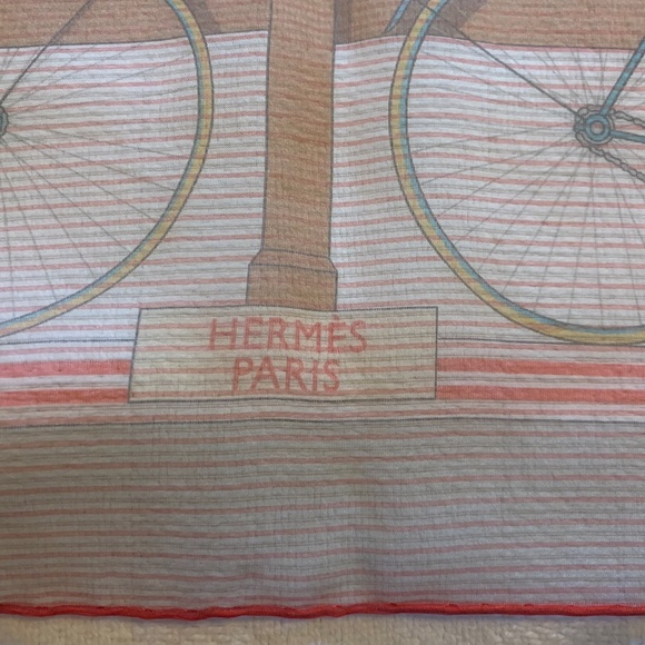 Hermes Les Becanes 70 Mousseline Scarf - Picture 2 of 7